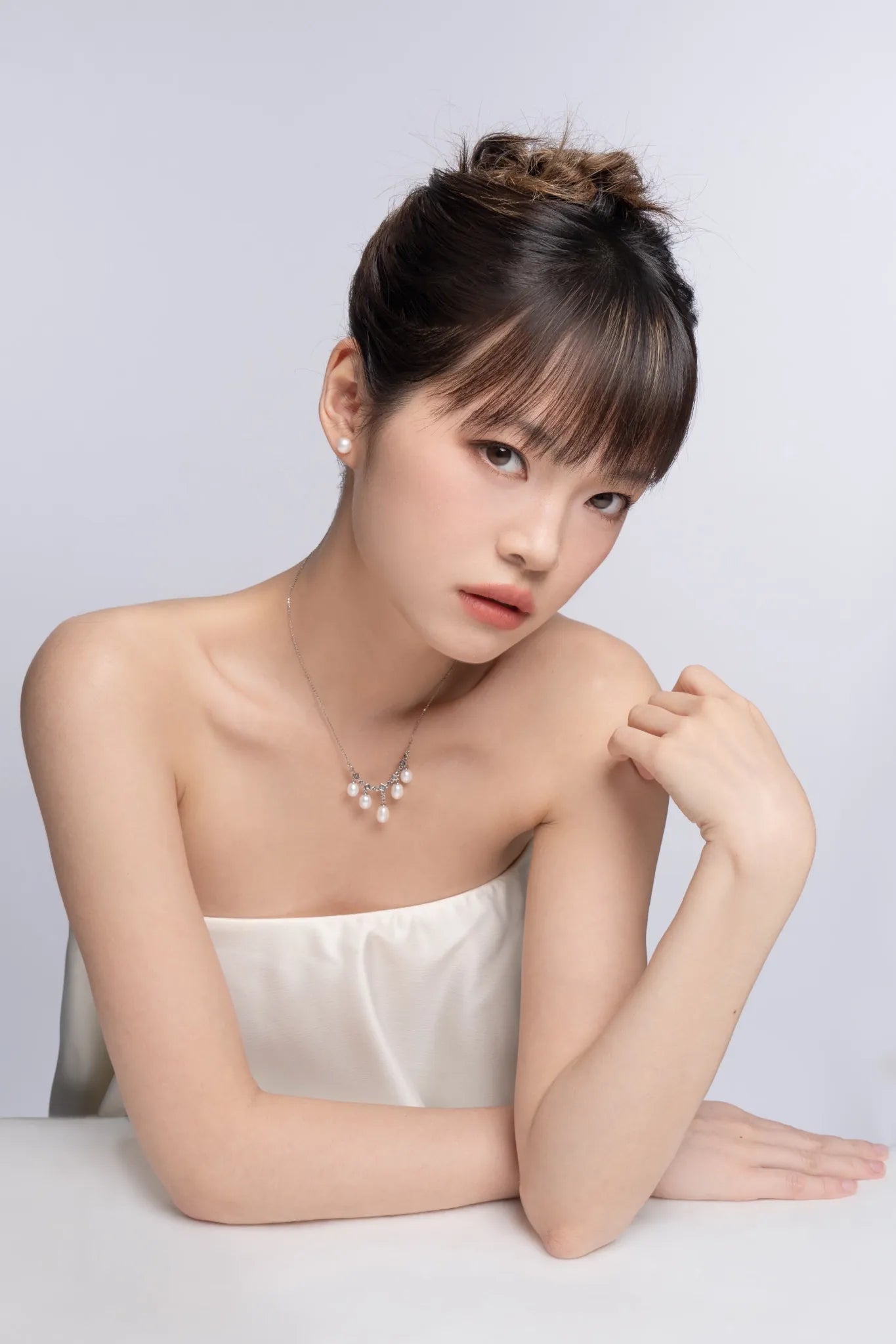 Quintette Pearl Pendant Necklace