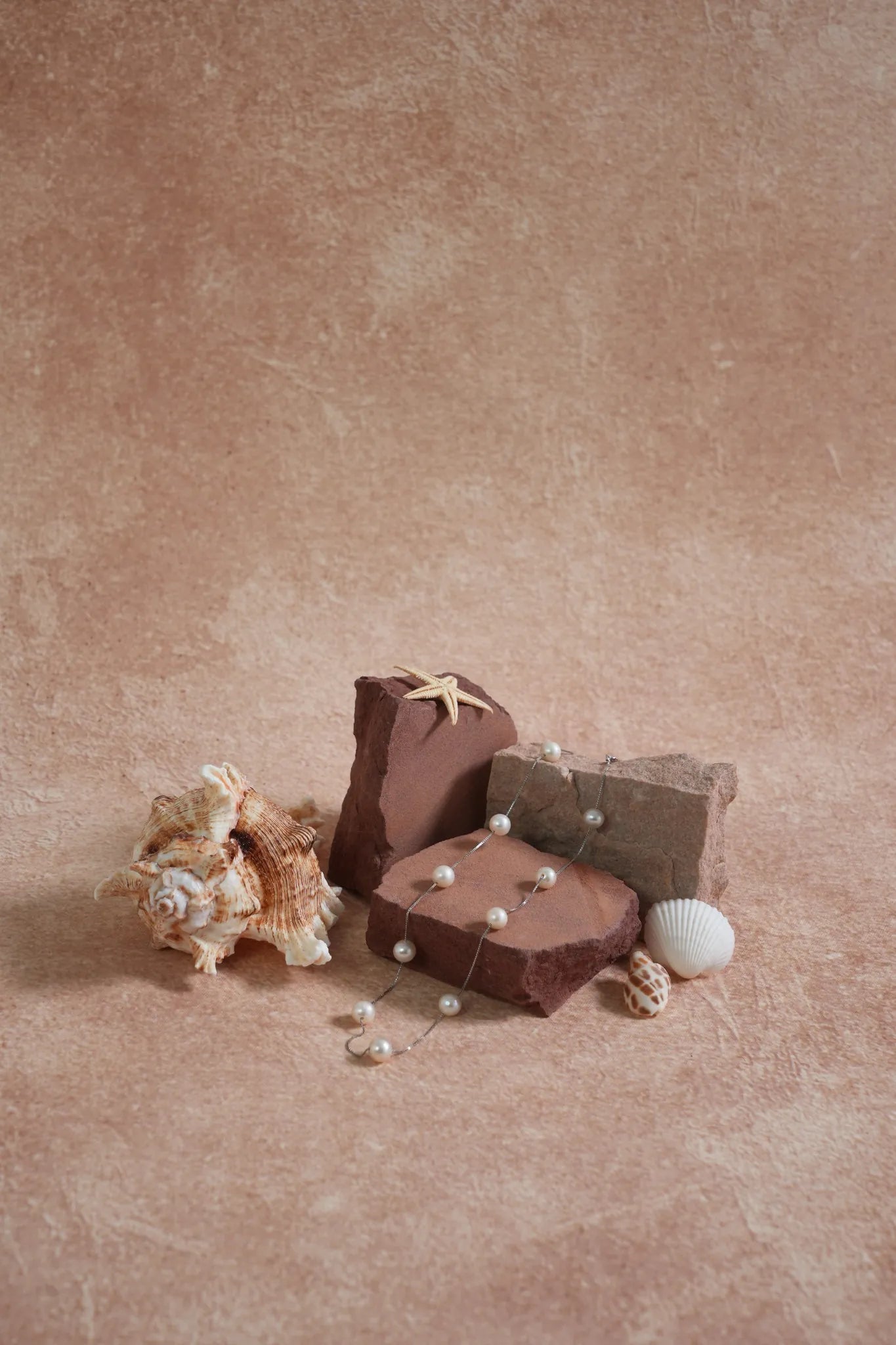 Lumi Essential Pearl Necklace