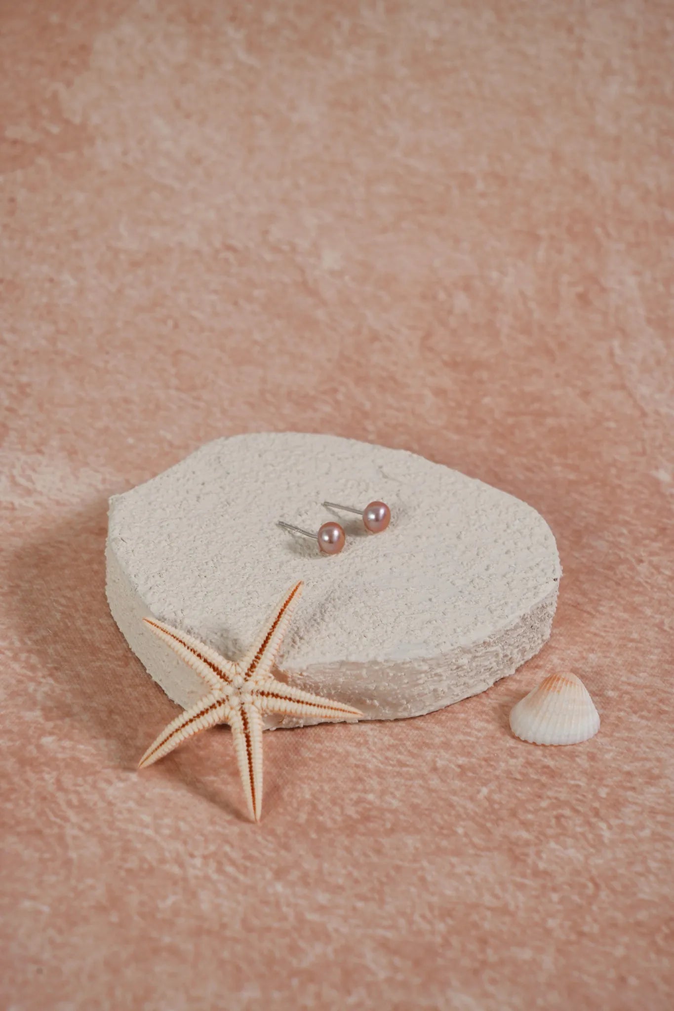 Lumi Rose Pearl Earrings